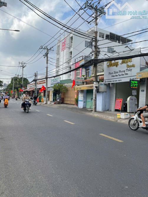 Nhà cho thuê mặtt iền đường Tân hoà đông 8x30m thông suốt - 1