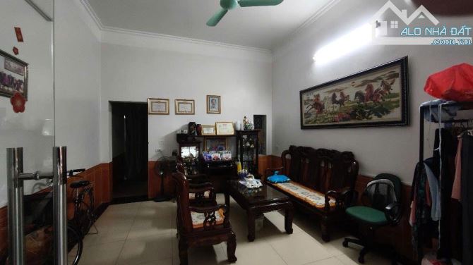 MẶT PHỐ ĐỨC GIANG 90M-3 TẦNG-4,5MT.20 TỶ VỈA HÈ - KINH DOANH SẦM UẤT - 1