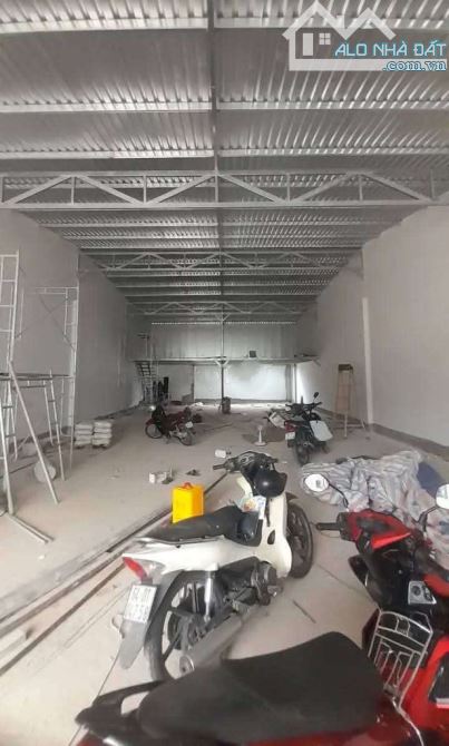 Kho Hương Lộ 2, P Bình Trị Đông A_8x25m_Đường Container - 1