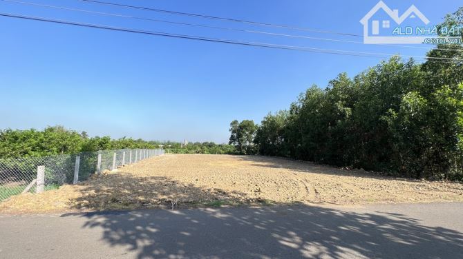Bán Lô Đất Đẹp Tiềm Năng - 1.440m2 có 20m Mặt Tiền Phạm Hùng ,Phước Long Thọ ,đã phủ hồng - 1