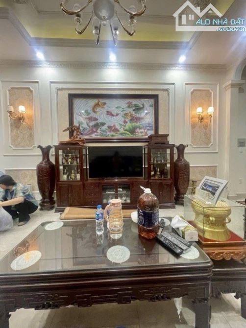 NHÀ THIÊN HIỀN - SÁT MẶT PHỐ - VỊ TRÍ ĐẸP - KINH DOANH - 58M - GIÁ 13.8 TỶ - 1