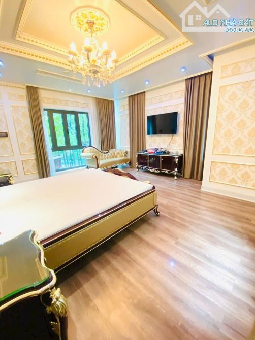 MẶT PHỐ ĐÔNG CÁC, ĐỐNG ĐA, LÔ GÓC - VỈA HÈ- KINH DOANH ĐỈNH, 52m2xMT5,8m Giá 33 tỷ - 1