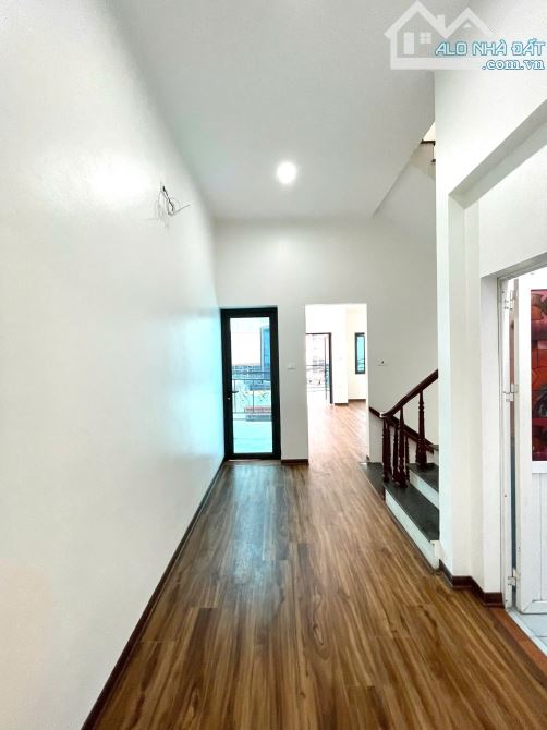 Bán nhà phố Ngọc Trục quận Nam Từ Liêm nhà đẹp ô tô đỗ cửa dt 43m 5t mt 4,5m giá 6,8 tỷ - 1
