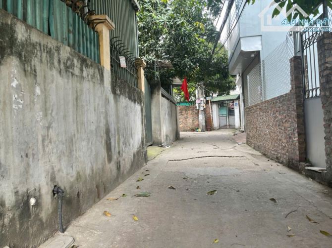 Bán 53,6m đất tổ 9 Thạch Bàn, đường xe ô tô 4 chỗ vào nhà giá chỉ nhỉnh 7 tỷ - 1