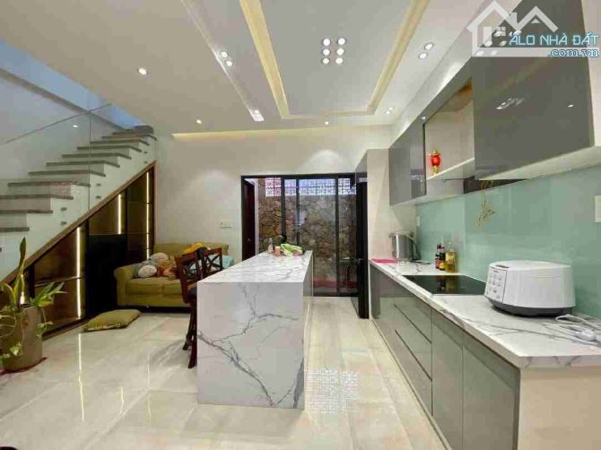 Nhà kiệt như Mặt Tiền vị trí đường Núi Thành Đà Nẵng - 1
