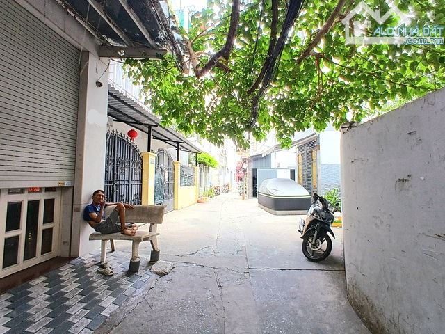 Nhà 3 tầng-hẻm xe hơi-Lạc Long Quân-P8-Tân Bình-chỉ 3.65 tỷ - 1