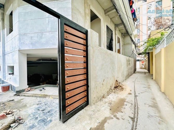 Bán Nhà Căn Hộ CCMN Bùi Xương Trạch 8 Tầng 1 Hầm Lô Góc 43 Phòng Khép Kín Full Đồ - 1