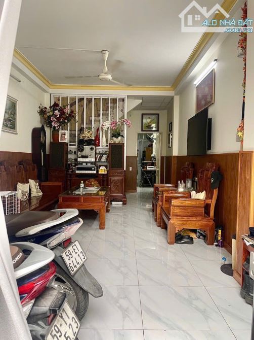 BÁN NHÀ HẺM 466 NGUYỄN VĂN CÔNG, P3, GÒ VẤP – 40M² – 3 TẦNG – GẦN MẶT TIỀN – 5 TỶ - 1