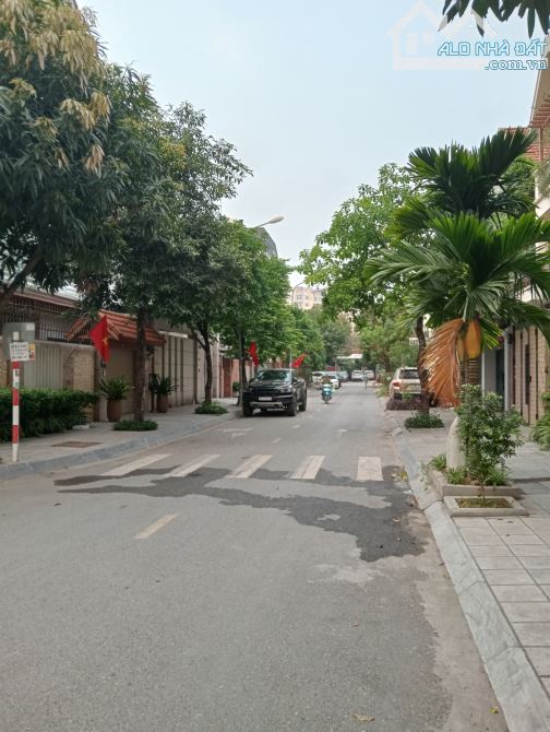 Biệt thự KĐT Trung Văn, Tố Hữu - Dt144m2, 5 ngủ - Gara - Kinh doanh - Giá tốt - 1