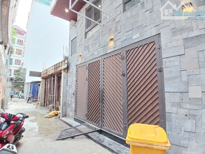 Siêu phẩm dòng tiền - Phố Đức Diễn - Bắc Từ Liêm - 89m2 x 7 tầng thang máy- 17 phòng - 1
