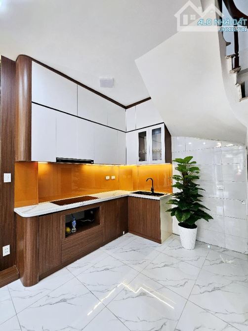 🏡 NHÀ MỚI LĨNH NAM - 5 TẦNG - 35M² - GIÁ NHỈNH 5 TỶ - 1