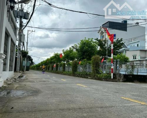 BÁN ĐẤT LỚN 333M2 THỔ CƯ 5M2 X 65M HXH GẦN CHỢ CẦU ĐỒNG THẠNH LỘC Q12 HƠN 7 TỶ 5 - 1