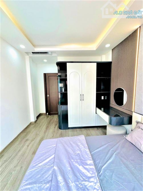 9 TỶ HƠN - NHÀ ĐẸP QUẬN 10 - XE HƠI VÀO NHÀ - NGAY CHỢ HÒA HƯNG - 57M2 2 TẤM - MỞ VP CTY - 1