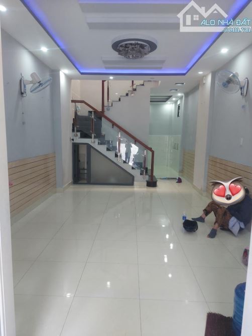 NHÀ 2 TẦNG HXH ĐÔNG HƯNG THUẬN QUẬN 12 - 56M2 (4x14), GẦN CHỢ CÂY SỘP, NHÀ ĐẸP TIỆN NGHI Đ - 1