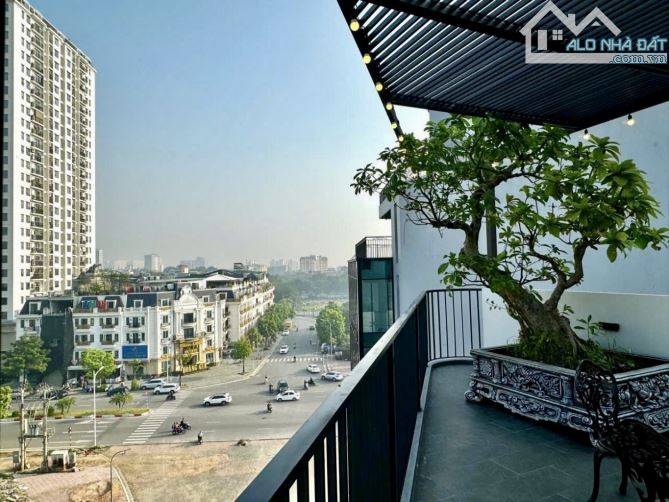 Bán nhà mặt phố Hồng Tiến 8 tầng 76m, thang máy, nội thất xịn giá hơn 38 tỷ - 1