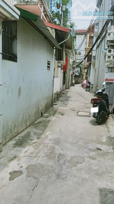 BÁN ĐẤT TẶNG NHÀ THƯỢNG THANH, LONG BIÊN, VỊ TRÍ ĐẸP, SÁT Ô TÔ TRÁNH, 50M2, HƠN 5 TỶ - 1
