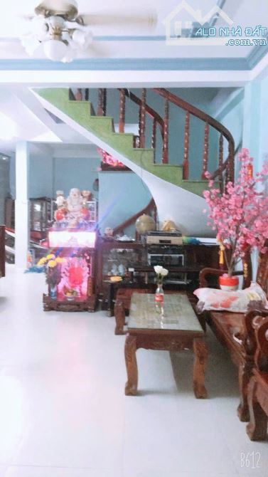 NGAY CHIẾN LƯỢC GẦN KHU TÊN LỬA BÌNH TÂN - ĐƯỜNG KINH DOANH ĐỈNH - 3 TẦNG - 64M2 - 4.X TỶ - 1