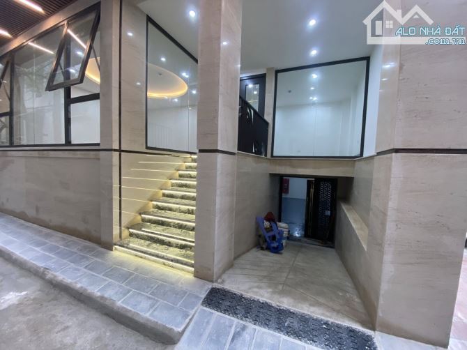 BÁN GẤP TÒA NHÀ CCMN ĐƯỜNG QUAN NHÂN. 160M2 - 8 TẦNG. THANG MÁY. 21 CĂN HỘ CHO THUÊ. - 1