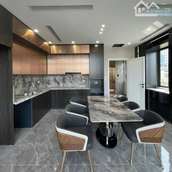 Bán nhà phân lô phố Nguyễn Hoàng  75m2, mặt tiền 5m, ô tô, vỉa hè, kinh doanh, Giá 29.5 tỷ - 1
