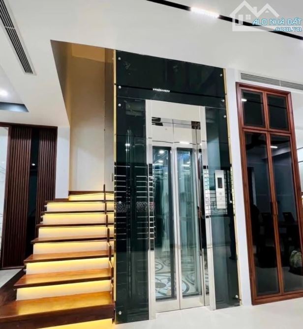 Bán nhà Vũ Trọng Phụng, mặt tiền rộng, ngõ ô tô, thang máy nhập khẩu, 55m2, nhỉnh 18 tỷ - 1