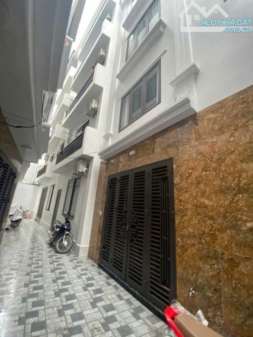 Bán nhà Cổ Nhuế 32m², Ngõ To ô tô cách vài bước Giá Rẻ Nhì Khu Vực - 1