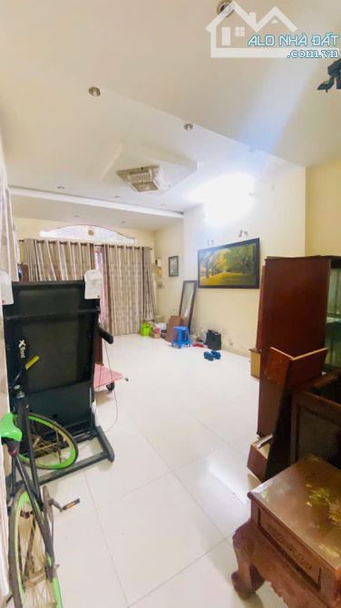 BÁN NHÀ HẺM XE HƠI NGUYỄN VĂN KHỐI P9 GÒ VẤP 105M2-3 TẦNG - GIÁ 7,9 TỶ TL - 1