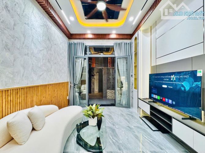 Siêu phẩm Nguyễn Văn Khối P8 Gò Vấp - Nhà mới đẹp tặng full nội thất - Giá 5.95 tỷ - 1