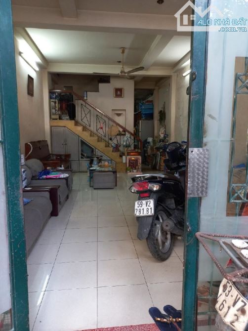 CHỦ NGỢP GIẢM SÂU - NHÀ 4 TẦNG BTCT -VÀI BƯỚC RA MẶT TIỀN PHAN VĂN TRỊ - 55M2 - GIÁ 6.X TỶ - 1