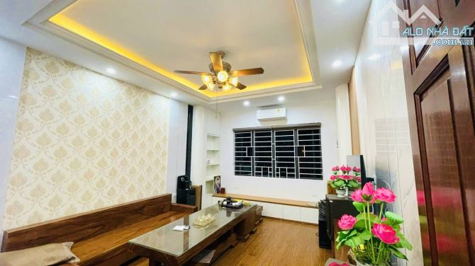 Bán nhà  Gara ô tô Kinh Doanh VP phố Khương Đình Thanh Xuân 61m2 6 tầng 15.6 tỷ - 1