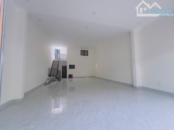 BÁN NGÀ KINH DOANH TỐT ĐƯỜNG TRẦN PHÚ NHÀ MỚI ĐẸP GIÁ TỐT PHƯỜNG THÀNH CÔNG - 1