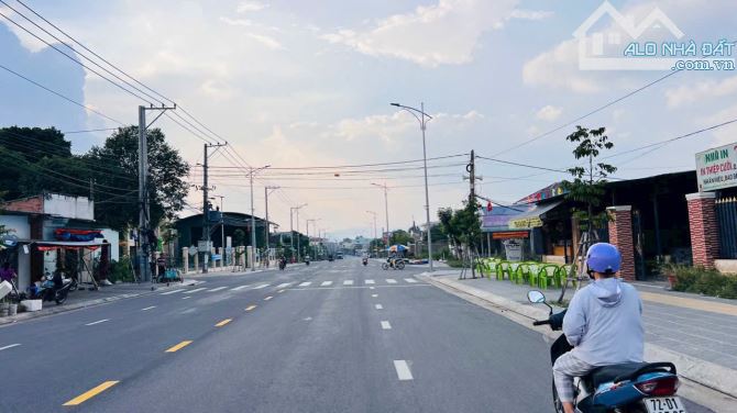 MẶT TIỀN TỈNH LỘ 44B ĐOẠN NGAY VÕ THỊ SÁU - TRUNG TÂM LONG ĐIỀN - 1
