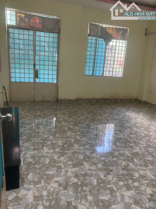 Nhà 2 Tầng Xe Hơi Tới Cửa – Gần Chợ, Giá Tốt Quận Tân Phú - 1