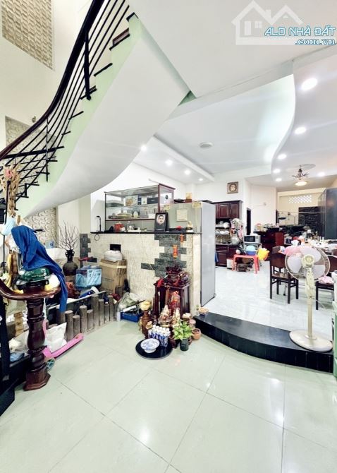 Nhà hẻm xe hơi, DT 134m, ngang nhà 5.7m, Phường 26, Bình Thạnh - 1