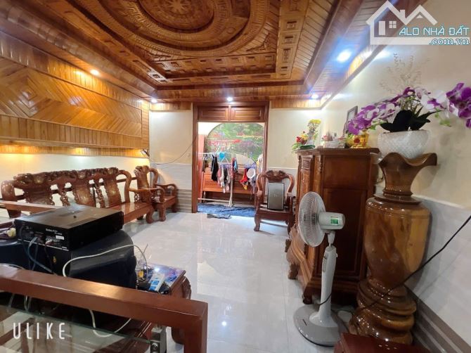 Bán nhà 2 Tầng ĐẸP MẶT TIỀN kinh doanh Tân Bình,ngang 6,5m,full nội thất cao cấp - 1