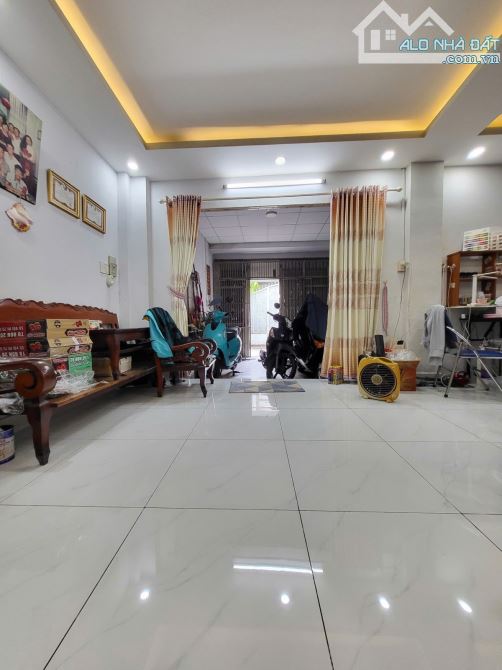 100TR/M2 HXH THÔNG , KHU BÀU CÁT ( 7 x 17 ) 2 TẦNG BTCT , CHỈ 11.4 TỶ - 1