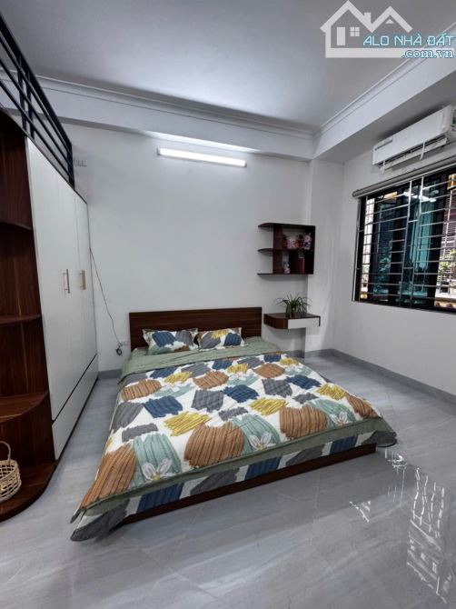 Cho Thuê CCMN 204 Trần Duy Hưng Cầu Giấy 30m2 Studio Gác Xép Ban Công Cửa Sổ Giặt Riêng TM - 1
