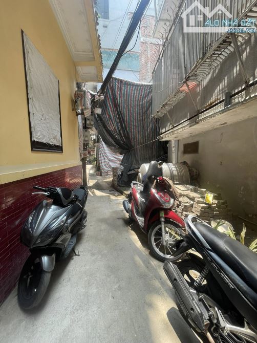 Giá hiếm La Thành 47m2, TT Ba Đình, thoáng sáng, MT rộng 12m - 1