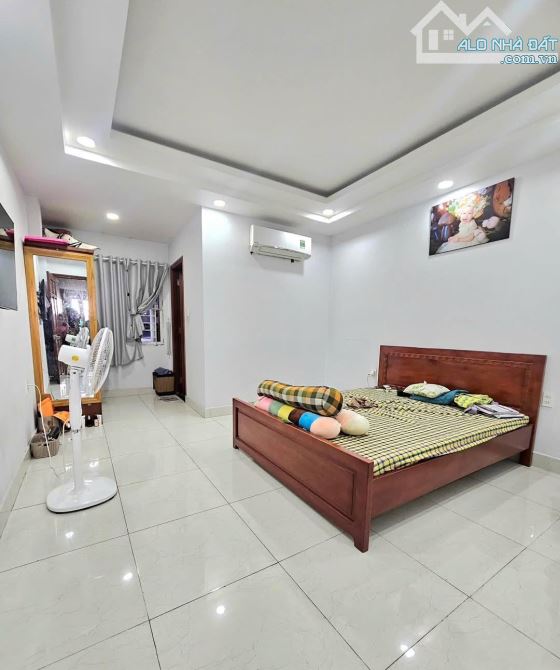 🎉 [Hàng hiếm khó tìm] Bán gấp trong tuần – Lê Thánh Tôn – 78m² – 4 tầng - 1