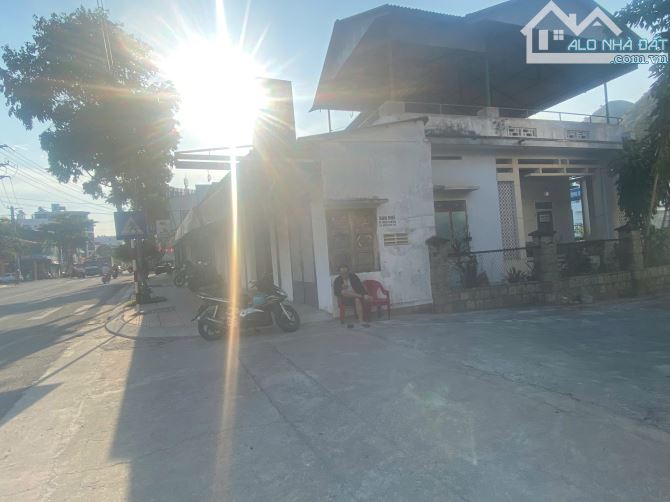Bán đất 3 mặt tiền đường Điện Biên Phủ cách biển 150m. giá hạ từ 21 tỷ xuống còn 17 tỷ 800 - 1