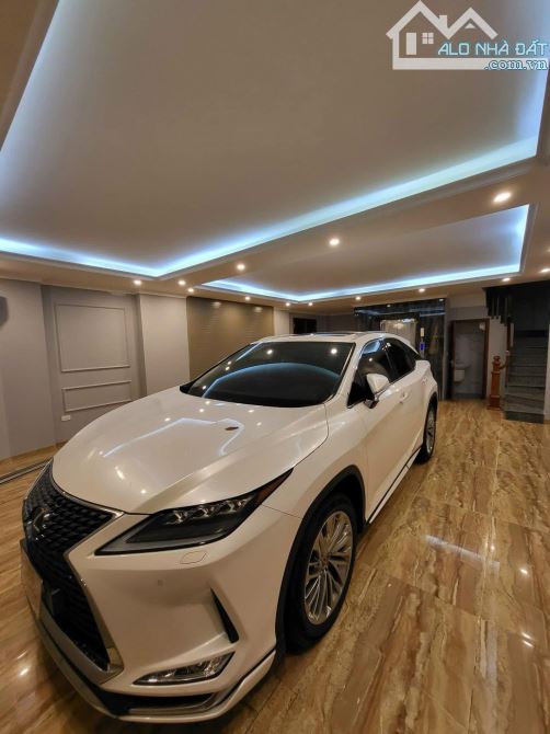 BÁN TOÀ VĂN PHÒNG NGUYÊN HỒNG 90m2 - 8T THANG MÁY - MT 17m - 54.5 TỶ -  LÔ GÓC - DÒNG TIỀN - 1
