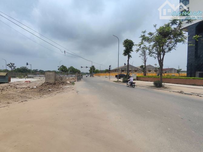 Bán đất mặt phố Tân Thuỵ Phúc Đồng 230m mt 10m giá 51 tỷ ô tô tránh - 1