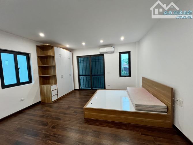 Bán nhà 5 tầng đẹp, ô tô đỗ cửa, full nội thất, 3 thoáng, gần Phạm Văn Đồng – Xuân Đỉnh - 2