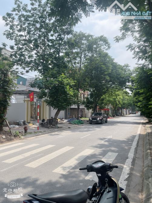 Công viên thạch bàn long biên đất thổ cư 65m2 ôtô vào bán - 2