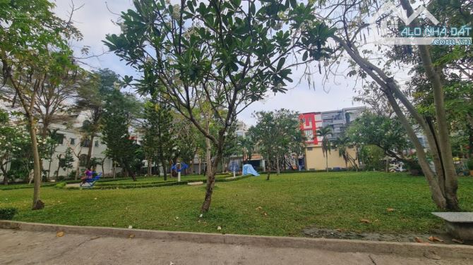 Nhà bán khu dân cư Trung Sơn giáp Him Lam Q.7, 100m2  ngang 5m, 4 tầng, 5pn, giá nhỉnh 17 - 2