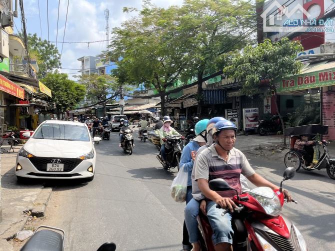 Nhà mặt tiền kinh doanh đa ngành nghề ( chính chủ ) đường Lạc Long Quân, - 2