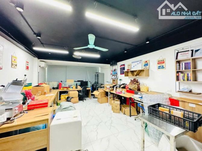 CẦN BÁN NHÀ MẶT PHỐ XUÂN LA GẦN HỒ HIẾM ĐẸP, 115M 5 TẦNG THANG MÁY, LÔ GÓC 2 MẶT ĐƯỜNG - 2