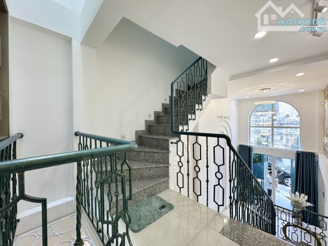 Bán nhà đẹp 5 tầng hẻm xe hơi 2 căn ra mặt tiền Trần Khác Chân Q1, nhỉnh 13 tỷ - 2