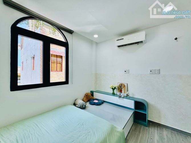 Nhà 65m2, 4 Tầng, Có Thu Nhập 350 Triệu Năm, Gần Mặt Tiền Hoàng Sa - Trường Sa - 2