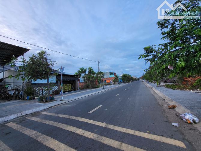 Bán nhà đường Trần Văn Mầu sát biển Phước hải. Dt 157m2 giá 5,8 tỷ - 2