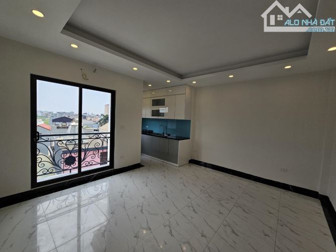 CHỈ NHỈNH 7 TỶ - NHÀ 6 TẦNG THANG MÁY, 43m2 – MỚI TOANH, 3 BƯỚC Ô TÔ TRÁNH, P. GIANG BIÊN - 2